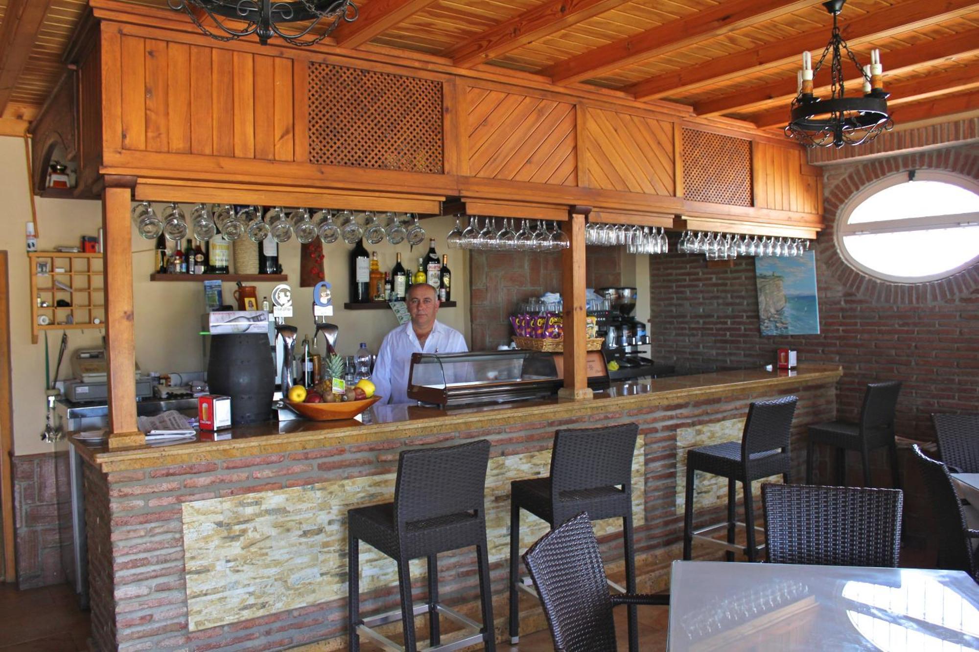 Hostal Cafeteria El Mero Zahora Exteriör bild